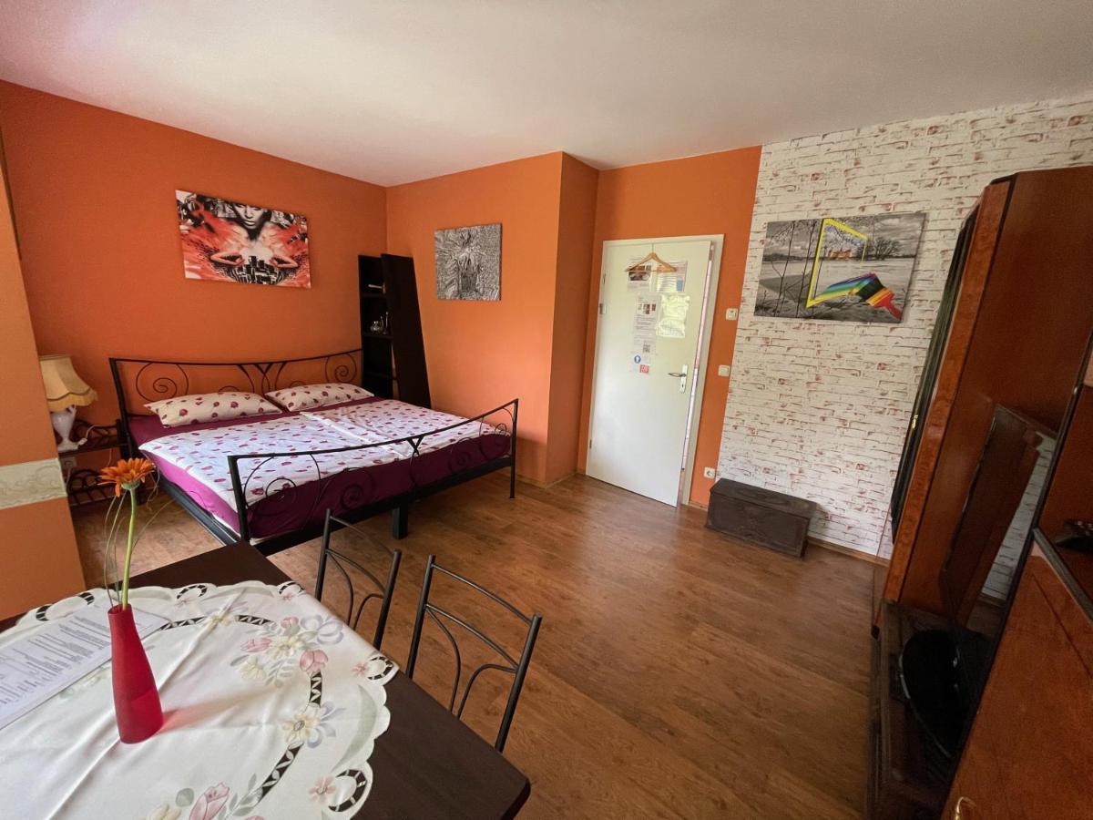 Zentrumsnahe Ferienwohnung Dresden Bagian luar foto