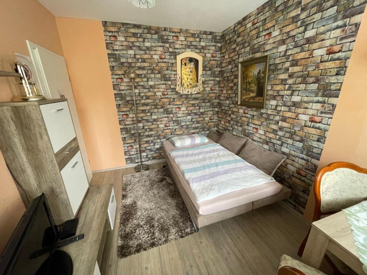 Zentrumsnahe Ferienwohnung Dresden Bagian luar foto