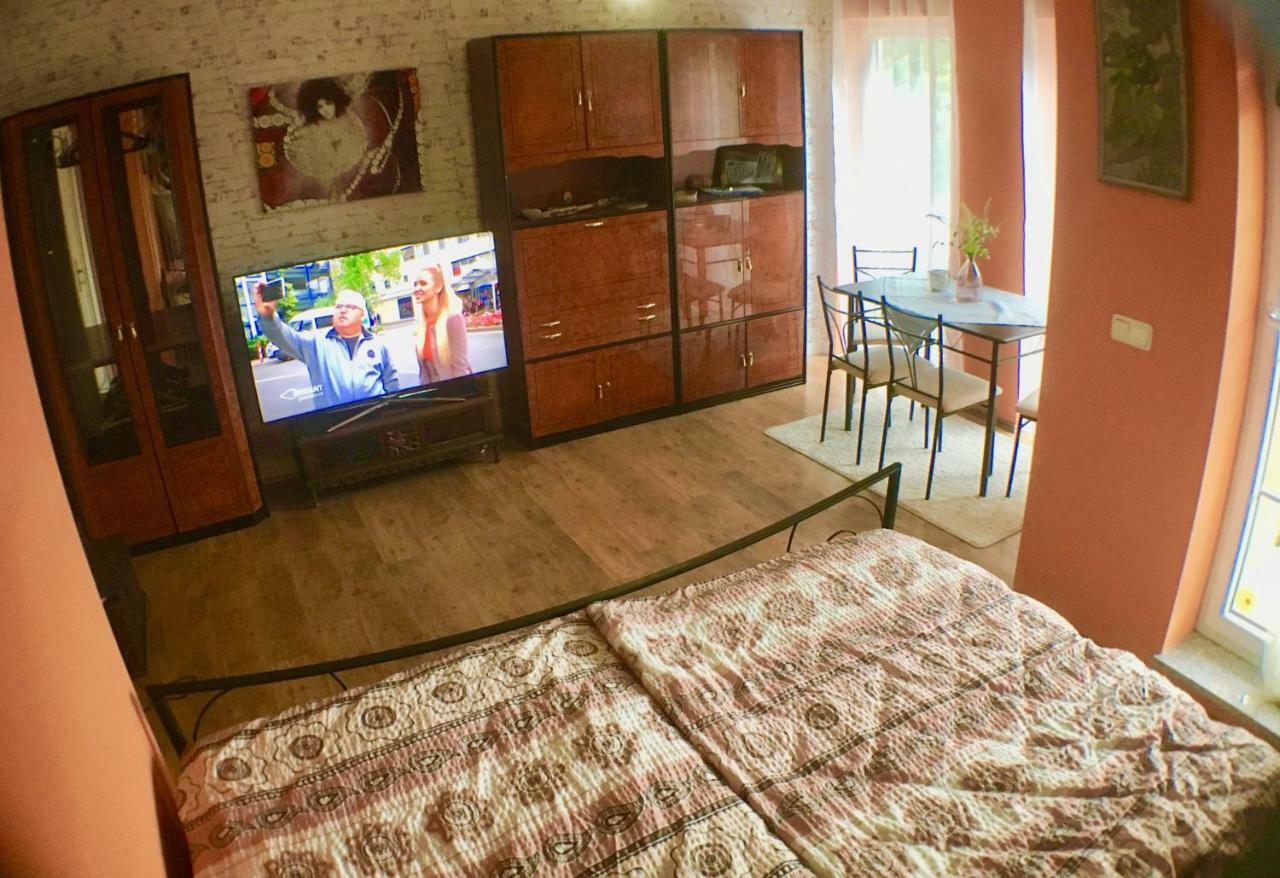 Zentrumsnahe Ferienwohnung Dresden Bagian luar foto